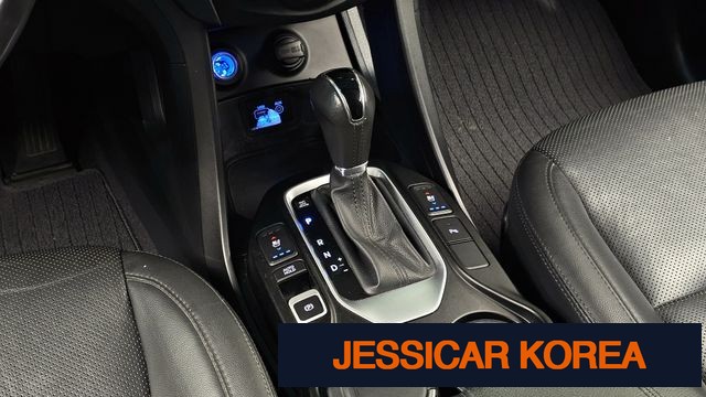 2016 Hyundai Santa Fe The Prime - Thumbnail 2
