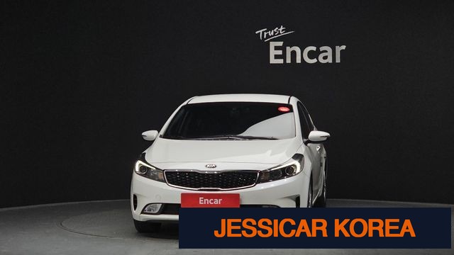 2017 Kia The New K3 - Thumbnail 6