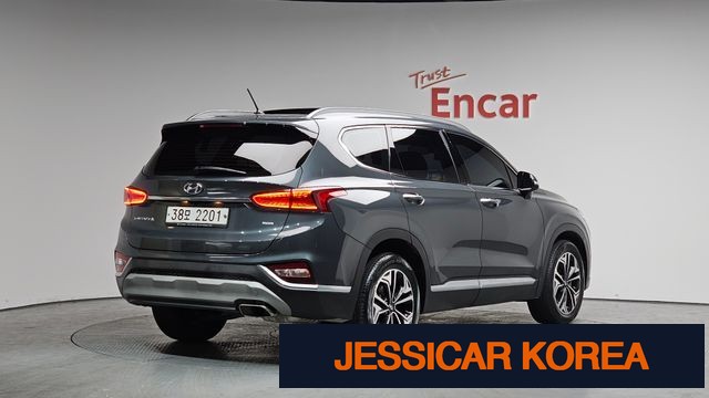 2020 Hyundai Santa Fe TM - Thumbnail 2