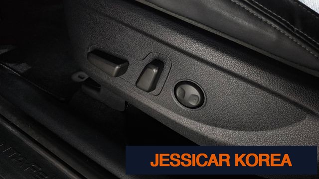 2020 Hyundai Santa Fe TM - Thumbnail 13
