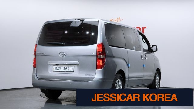 2016 Hyundai Grand Starex - Thumbnail 2