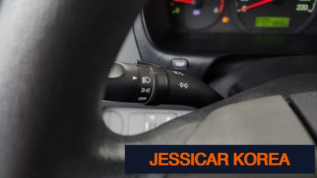 2016 Hyundai Grand Starex - Thumbnail 3