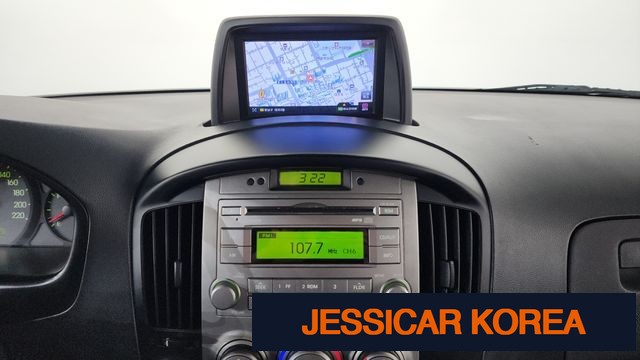 2016 Hyundai Grand Starex - Thumbnail 4