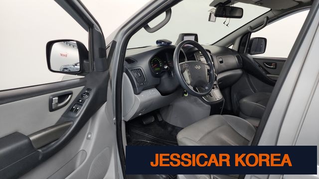 2016 Hyundai Grand Starex - Thumbnail 16