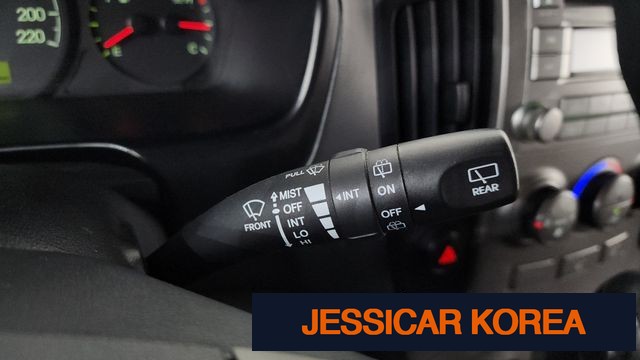 2016 Hyundai Grand Starex - Thumbnail 19