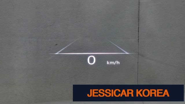 2024 Genesis GV70 - Thumbnail 9