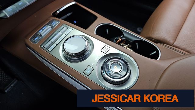 2024 Genesis GV70 - Thumbnail 13