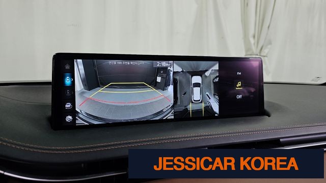 2024 Genesis GV70 - Thumbnail 14