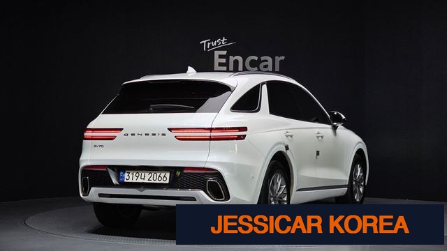 2024 Genesis GV70 - Thumbnail 16