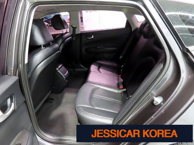 2016 Kia K5 2nd generation - Thumbnail 16