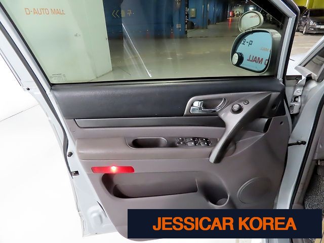 2015 KG Mobility Korando Turismo - Thumbnail 13