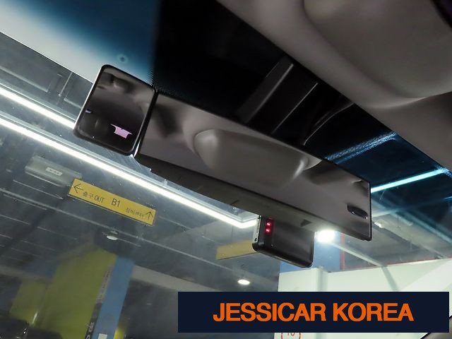 2015 KG Mobility Korando Turismo - Thumbnail 19