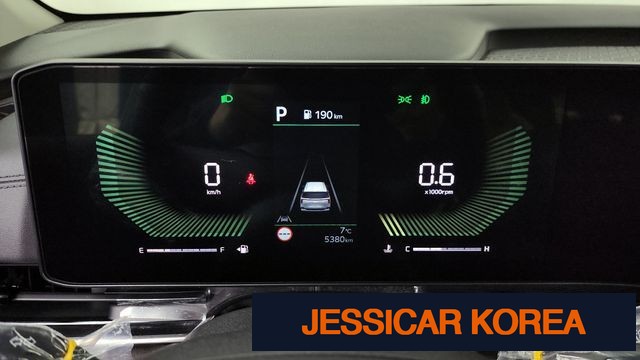 2025 Kia The New Carnival 4th generation - Thumbnail 13