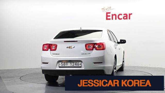 2015 Chevrolet Malibu - Thumbnail 3