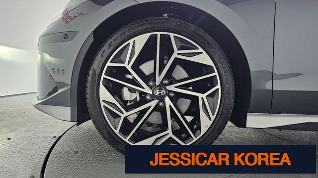 2023 Hyundai Ioniq 6 - Thumbnail 5