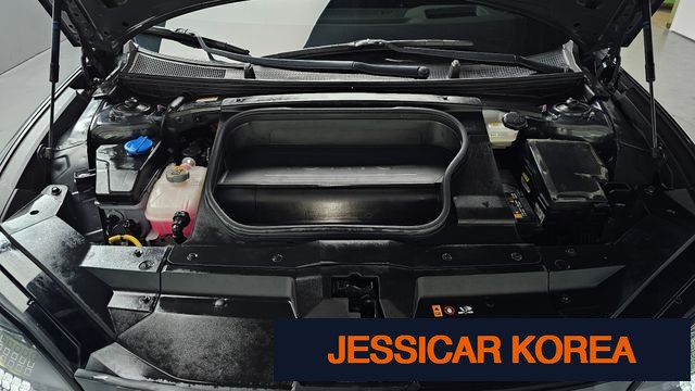 2023 Hyundai Ioniq 6 - Thumbnail 9