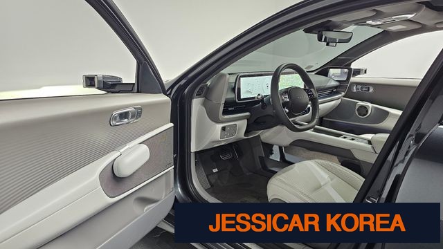2023 Hyundai Ioniq 6 - Thumbnail 11