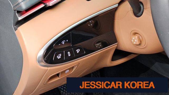 2025 Genesis GV70 - Thumbnail 13