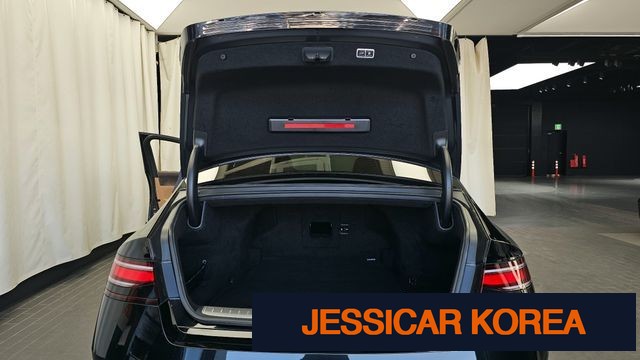 2022 Genesis G90 (RS4) - Thumbnail 9