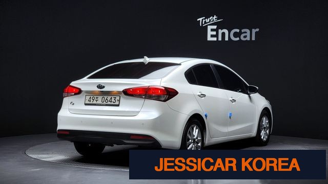 2016 Kia The New K3 - Thumbnail 6