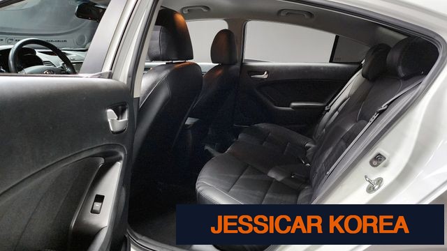 2016 Kia The New K3 - Thumbnail 13