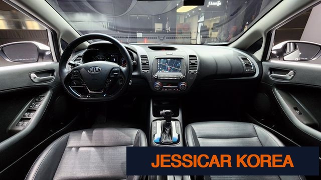 2016 Kia The New K3 - Thumbnail 17