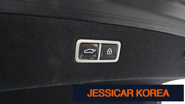 2023 Genesis G90 (RS4) - Thumbnail 11