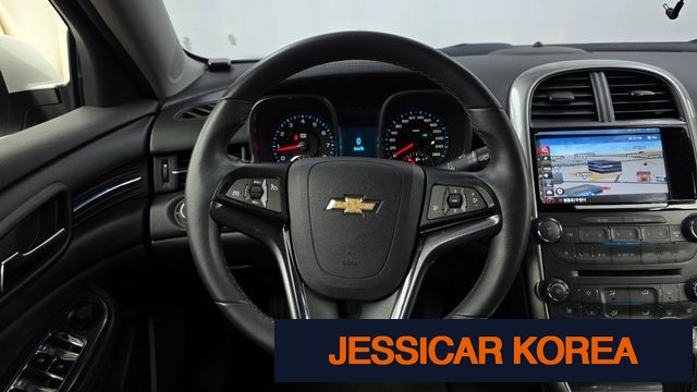 2013 Chevrolet Malibu - Thumbnail 10