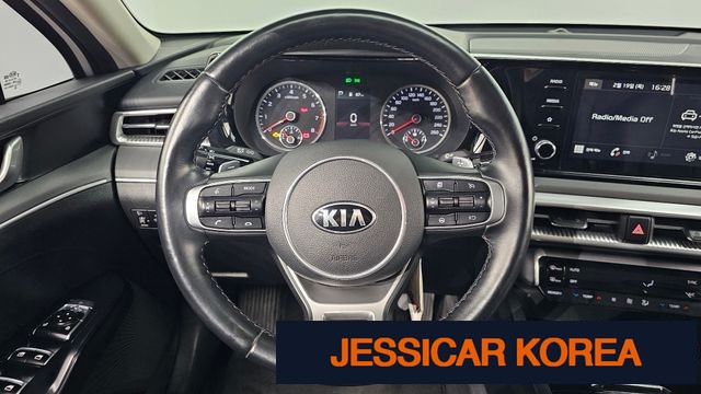 2021 Kia K5 3rd Gen - Thumbnail 3
