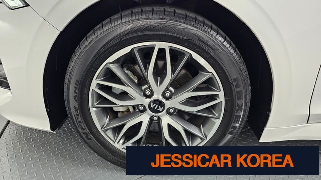 2021 Kia K5 3rd Gen - Thumbnail 17