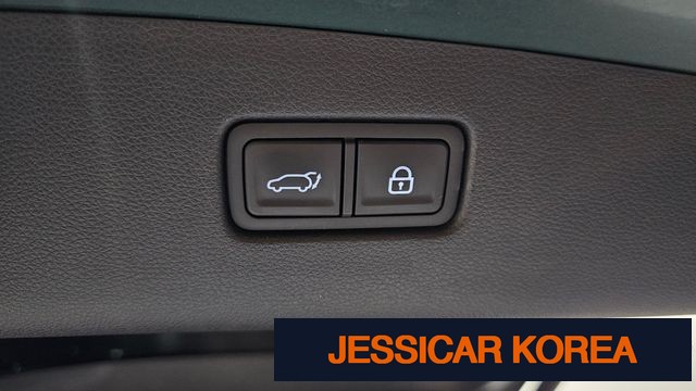2021 Genesis GV70 - Thumbnail 7
