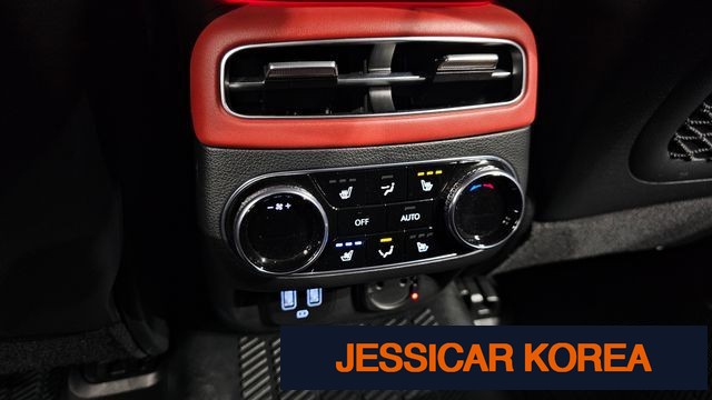 2021 Genesis GV70 - Thumbnail 9