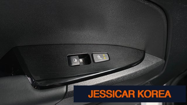 2023 Kia Sportage 5th generation hybrid - Thumbnail 4