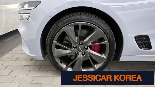 2022 Genesis The New G70 - Thumbnail 13