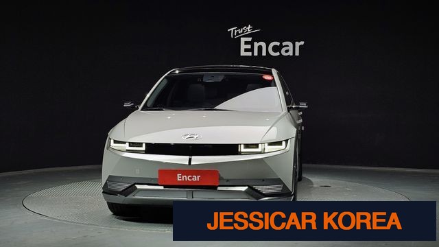 2022 Hyundai Ioniq 5 - Thumbnail 2