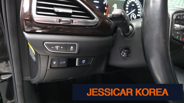 2018 Genesis EQ900 - Thumbnail 16