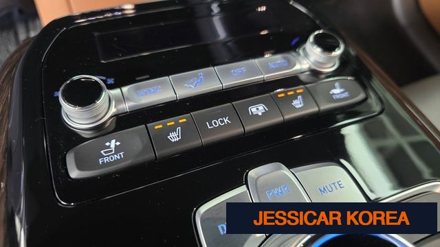 2019 Genesis G90 - Thumbnail 6