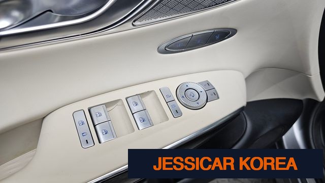 2021 Genesis GV70 - Thumbnail 6
