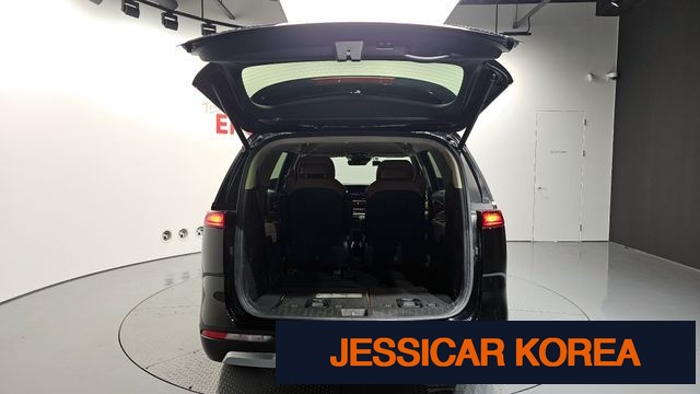 2021 Kia Carnival 4th Gen - Thumbnail 5