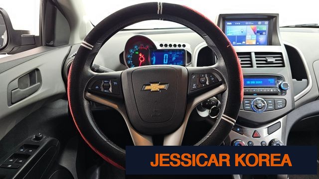 2015 Chevrolet Aveo sedan - Thumbnail 4