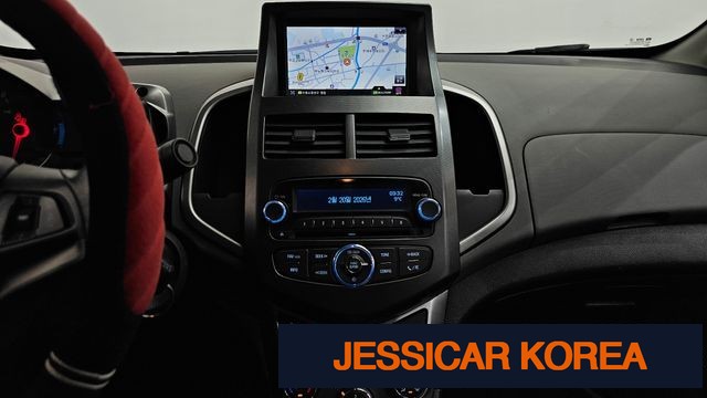 2015 Chevrolet Aveo sedan - Thumbnail 9