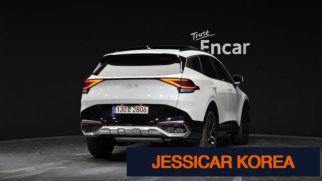 2023 Kia Sportage 5th generation hybrid - Thumbnail 8