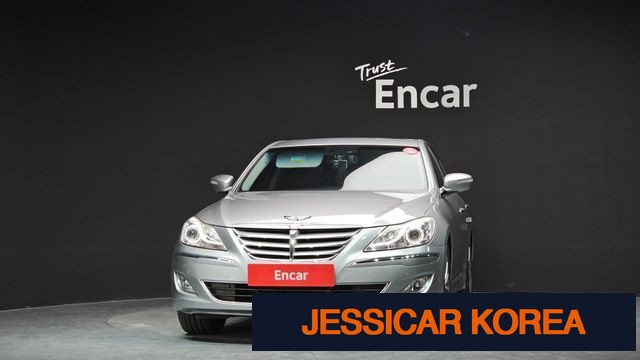 2013 Hyundai Genesis - Thumbnail 6