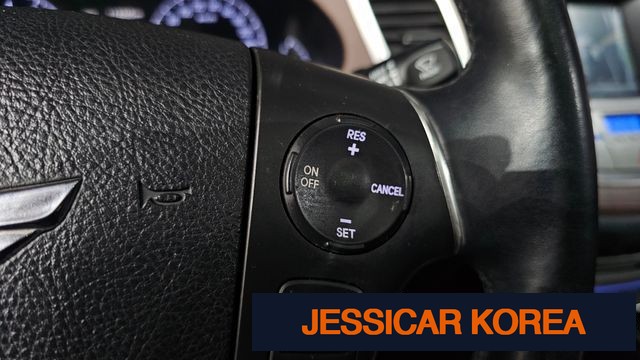 2013 Hyundai Genesis - Thumbnail 17