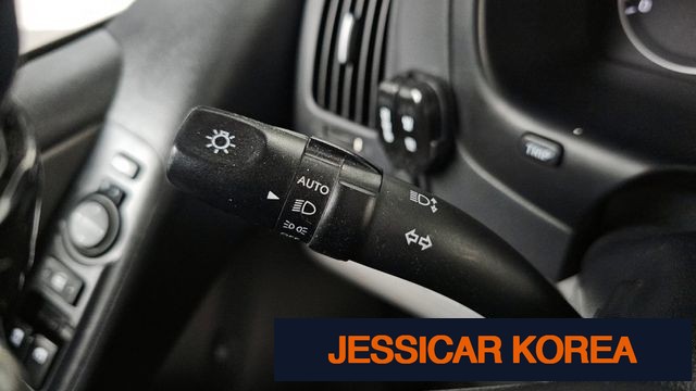 2017 Hyundai Grand Starex - Thumbnail 10