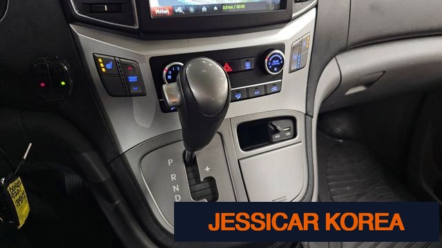 2017 Hyundai Grand Starex - Thumbnail 18