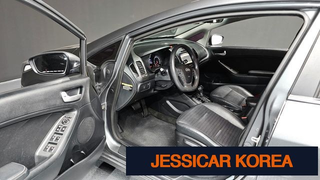 2016 Kia The New K3 - Thumbnail 4