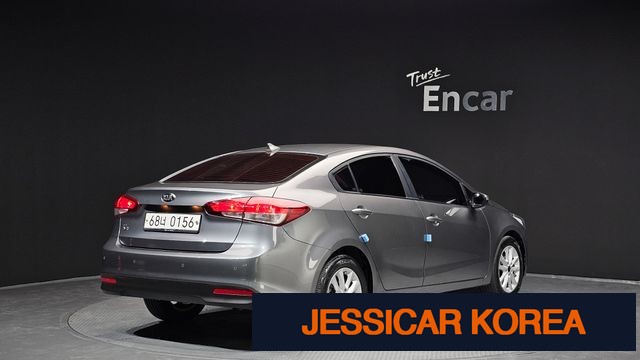 2016 Kia The New K3 - Thumbnail 5