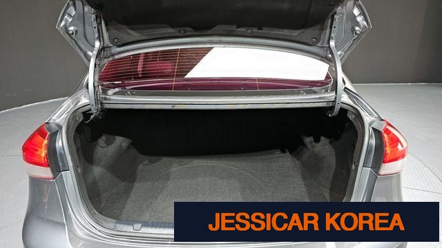 2016 Kia The New K3 - Thumbnail 9