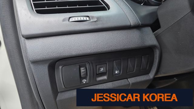 2010 Renault Korea New SM3 - Thumbnail 9